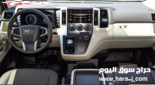 للبيع تويوتا هاياس 2.5L Diesel M/T (LHD)